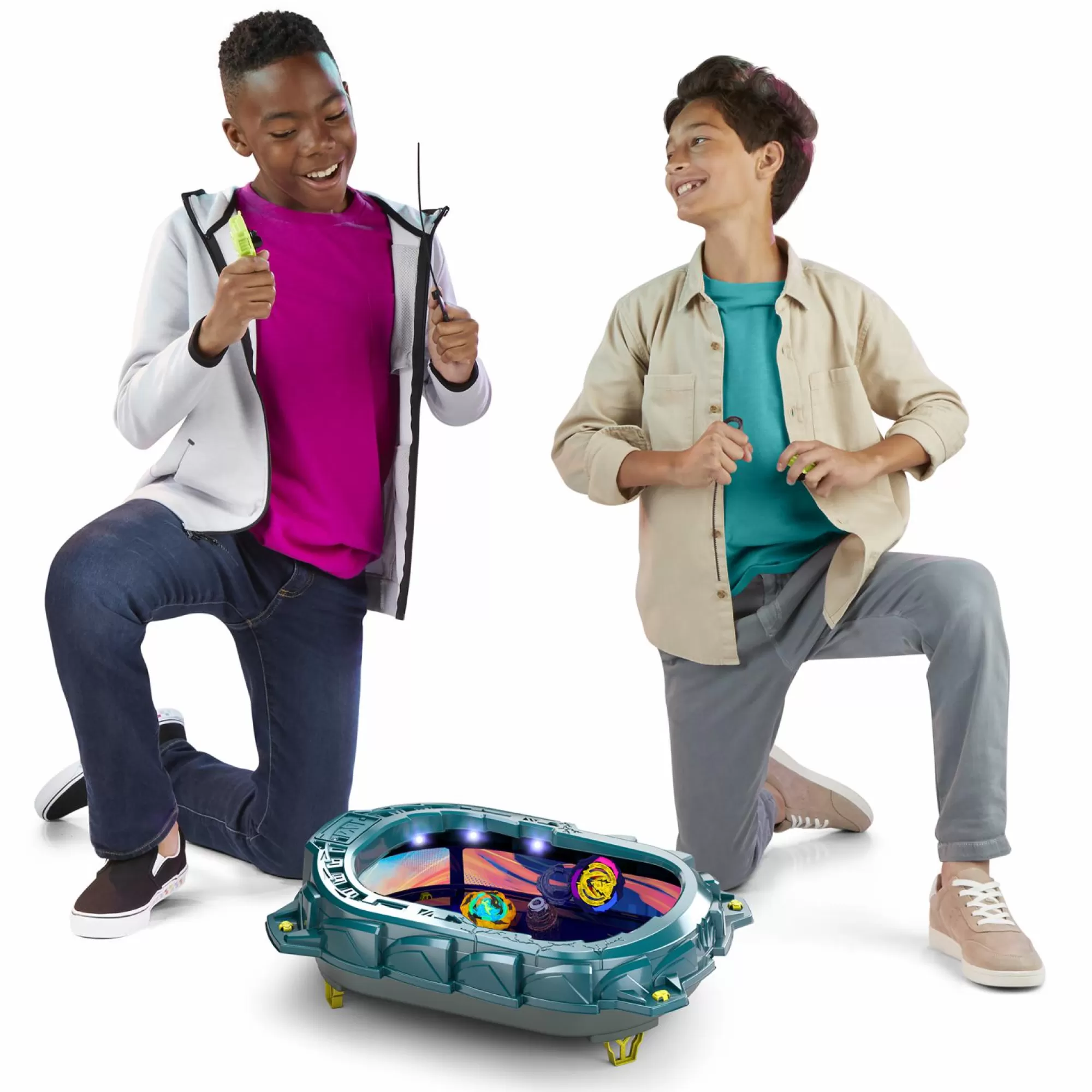 BEYBLADE Jouet<Coffret arène de combat light ignite